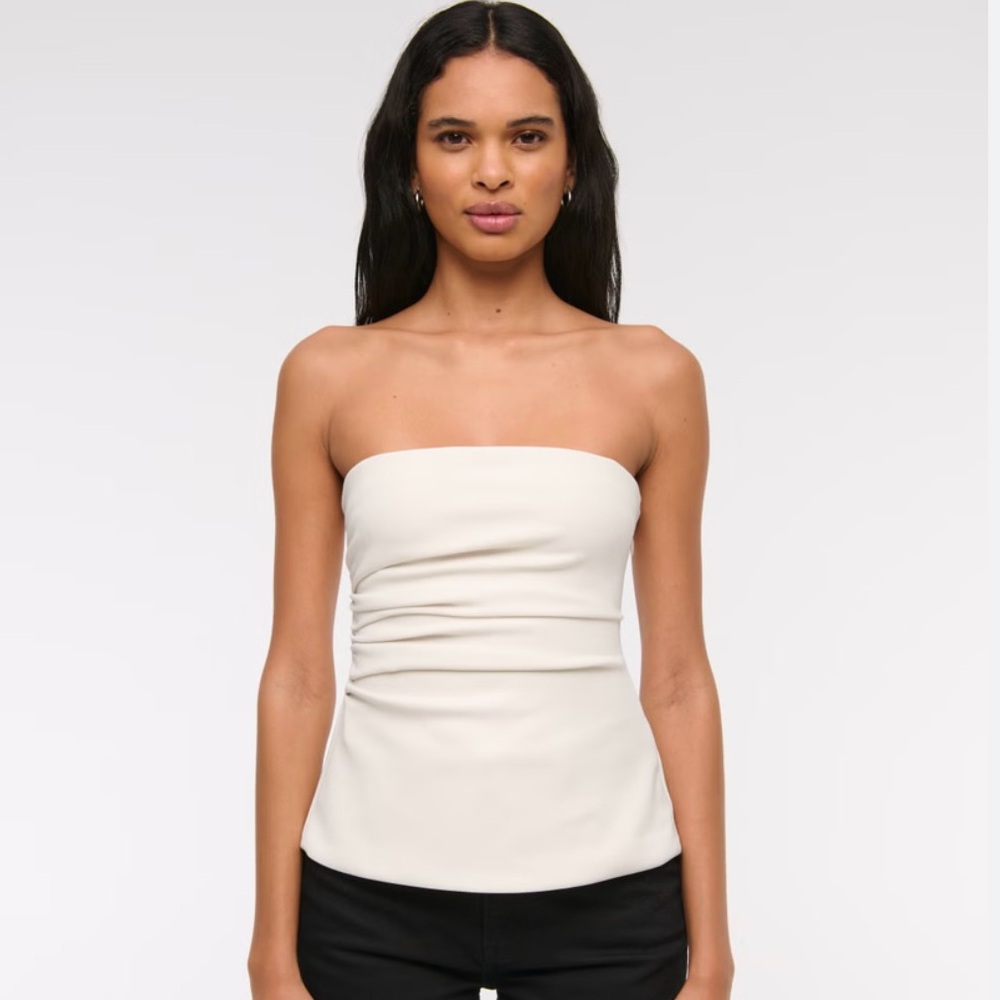 Abercrombie & Fitch Strapless Side Ruched Top in Cream color